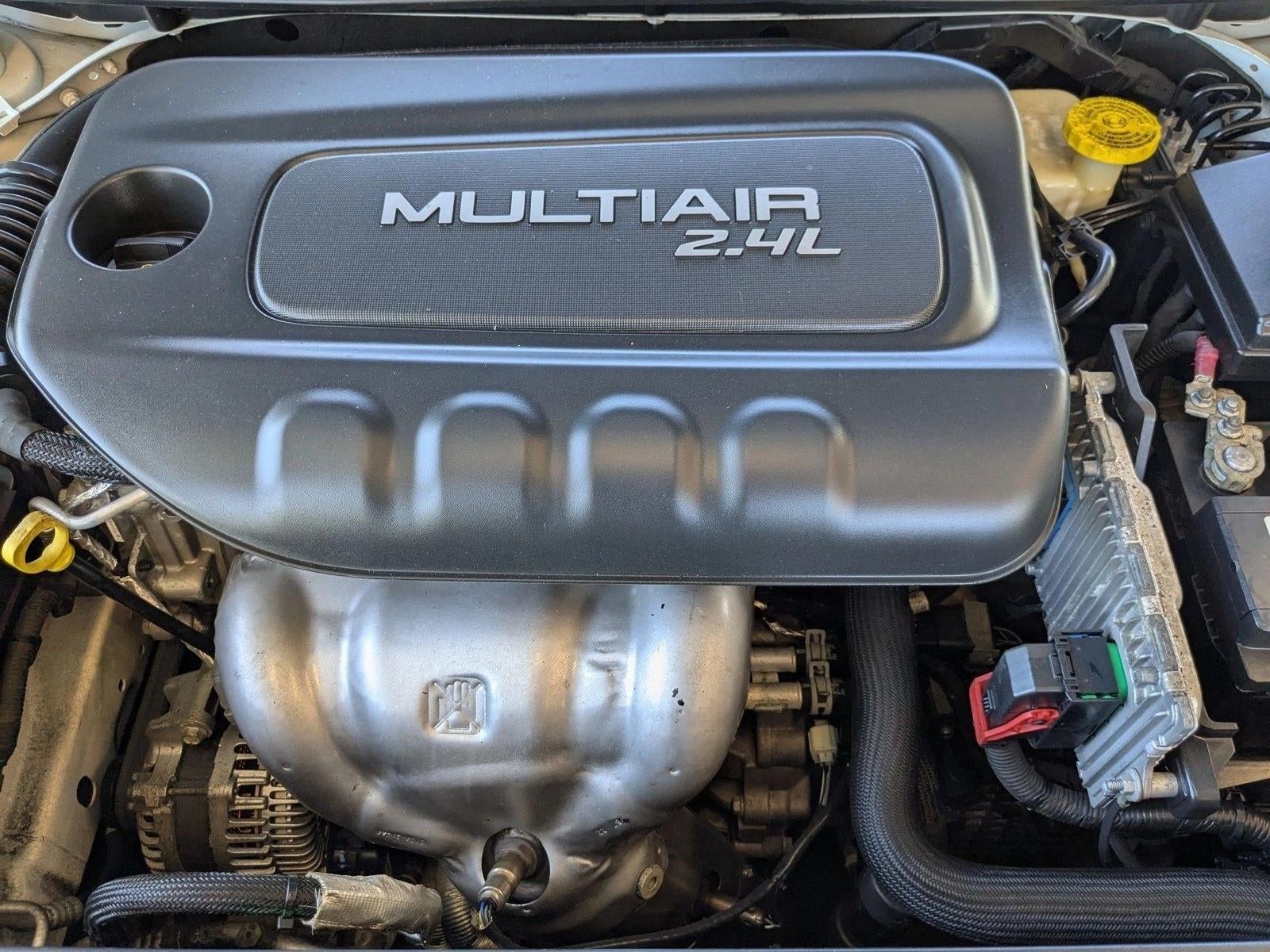 2016 Chrysler 200 4dr Sdn Limited FWD