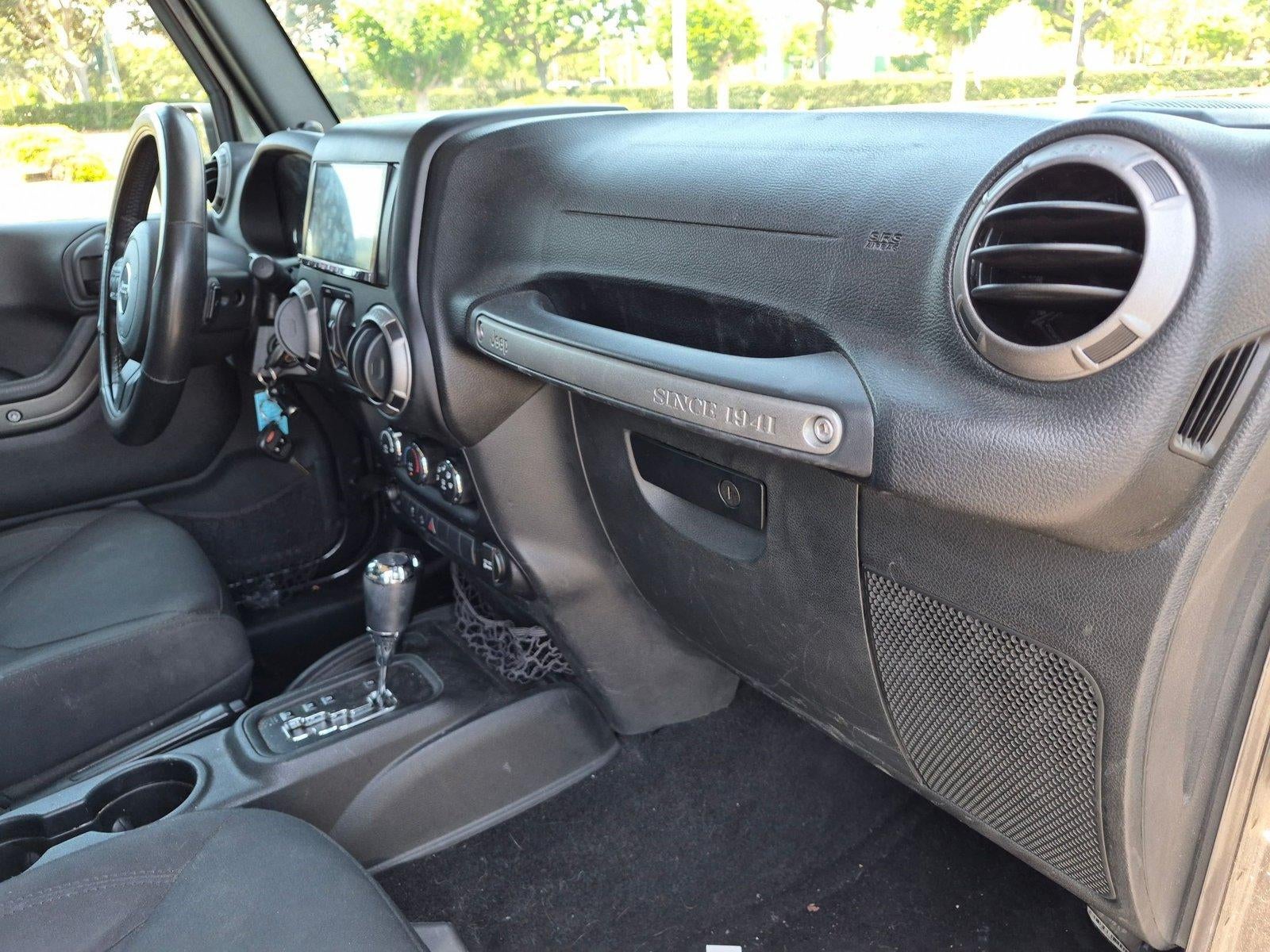 2016 Jeep Wrangler Unlimited 4WD 4dr Sport