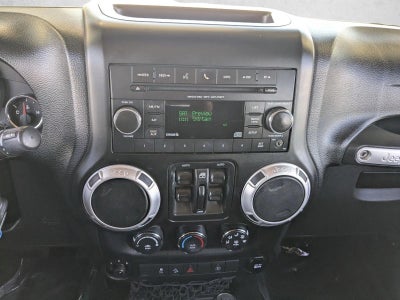 2014 Jeep Wrangler Unlimited 4WD 4dr Sahara