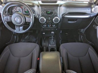 2014 Jeep Wrangler Unlimited 4WD 4dr Sahara