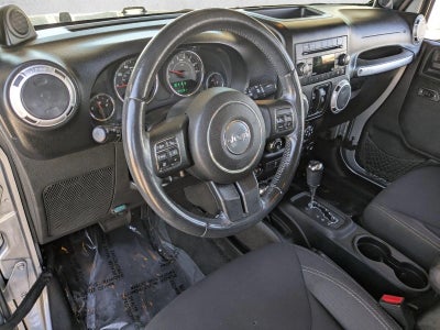 2014 Jeep Wrangler Unlimited 4WD 4dr Sahara