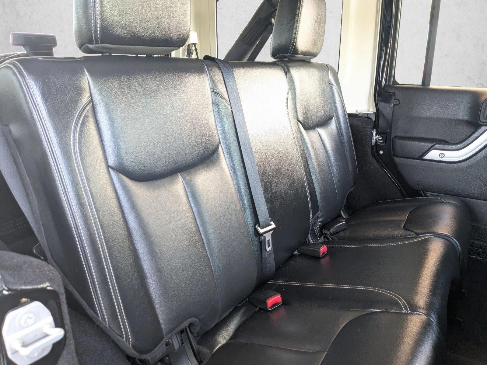 2015 Jeep Wrangler Unlimited 4WD 4dr Sahara