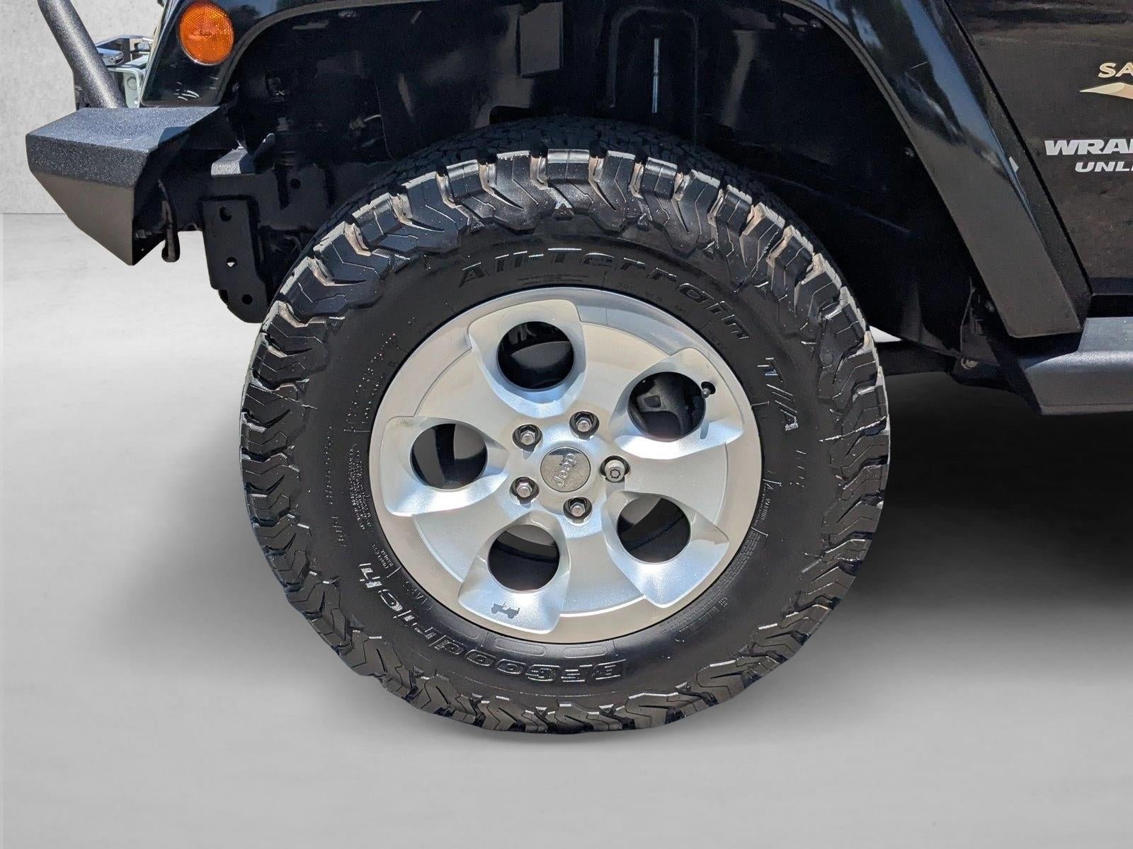 2015 Jeep Wrangler Unlimited 4WD 4dr Sahara