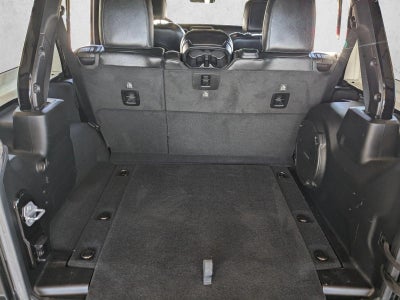 2020 Jeep Wrangler Unlimited Sahara 4x4