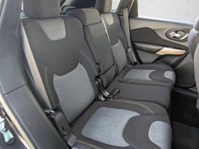 2018 Jeep Cherokee Latitude FWD