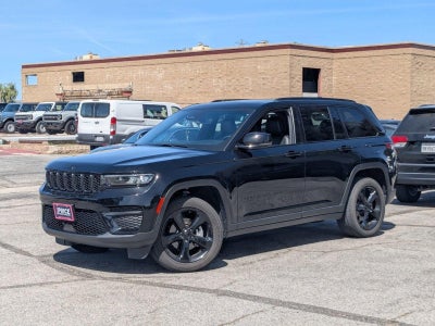2023 Jeep Grand Cherokee Altitude 4x2