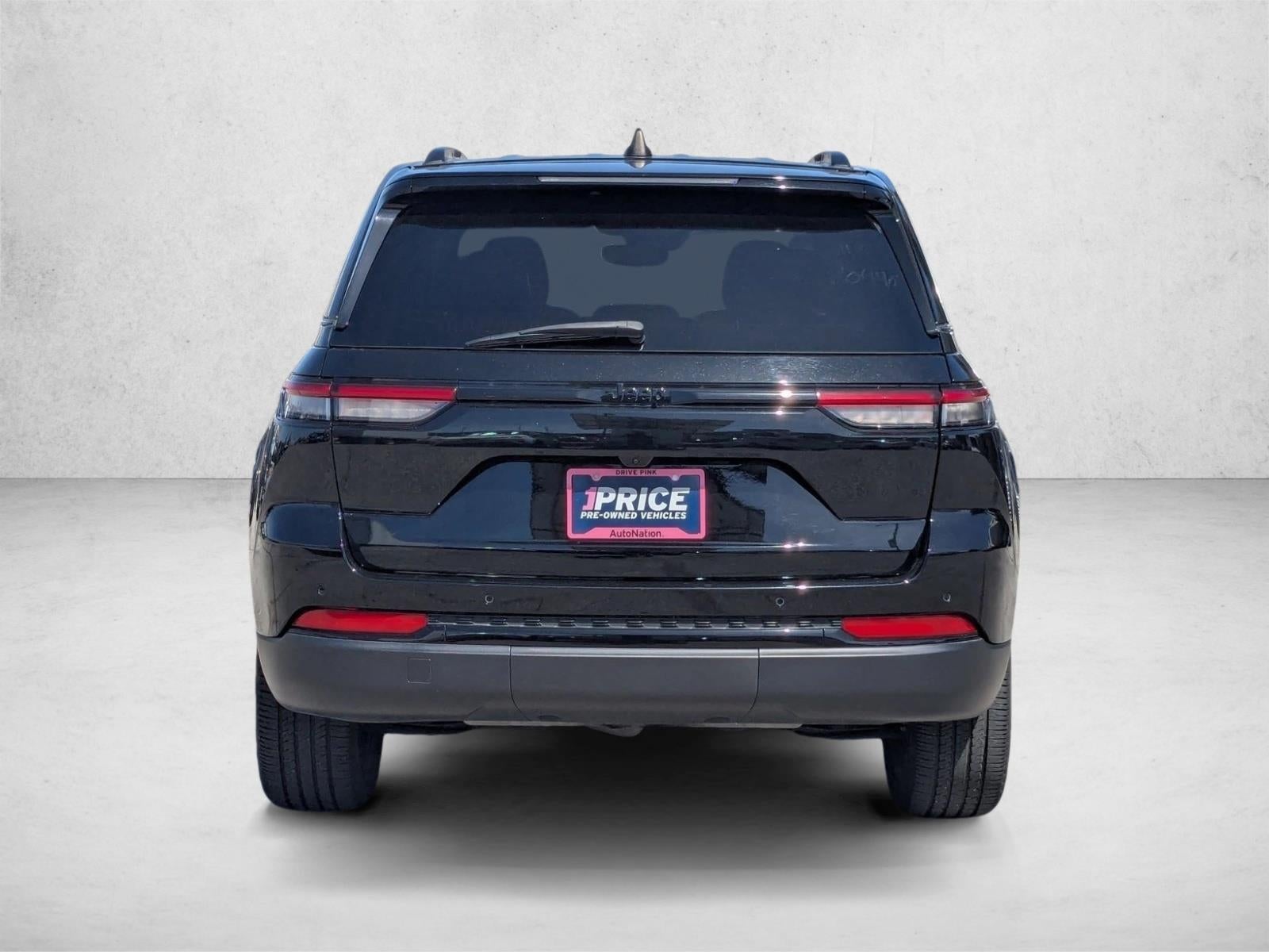 2023 Jeep Grand Cherokee Altitude 4x2