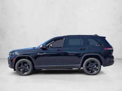 2023 Jeep Grand Cherokee Altitude 4x2