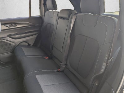 2025 Jeep Grand Cherokee Laredo 4x4
