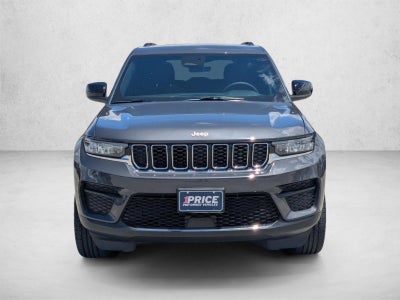2025 Jeep Grand Cherokee Laredo 4x4