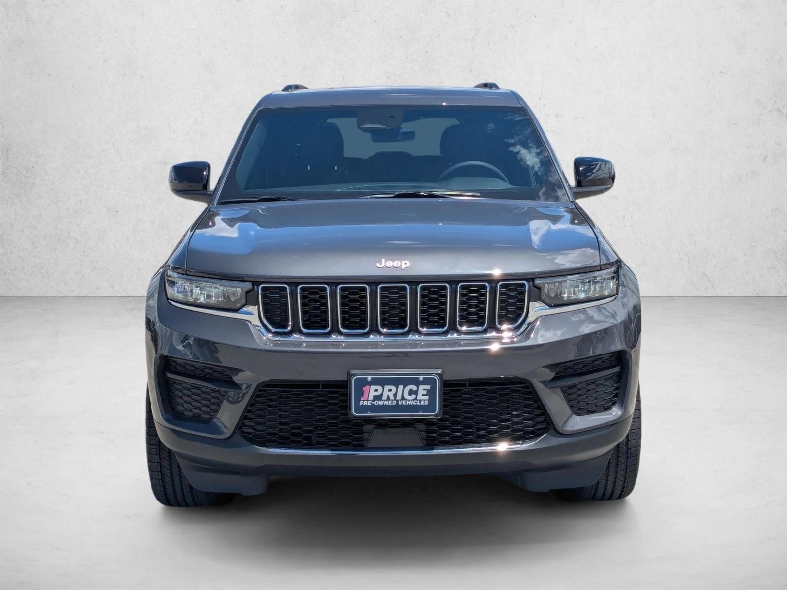 2025 Jeep Grand Cherokee Laredo 4x4