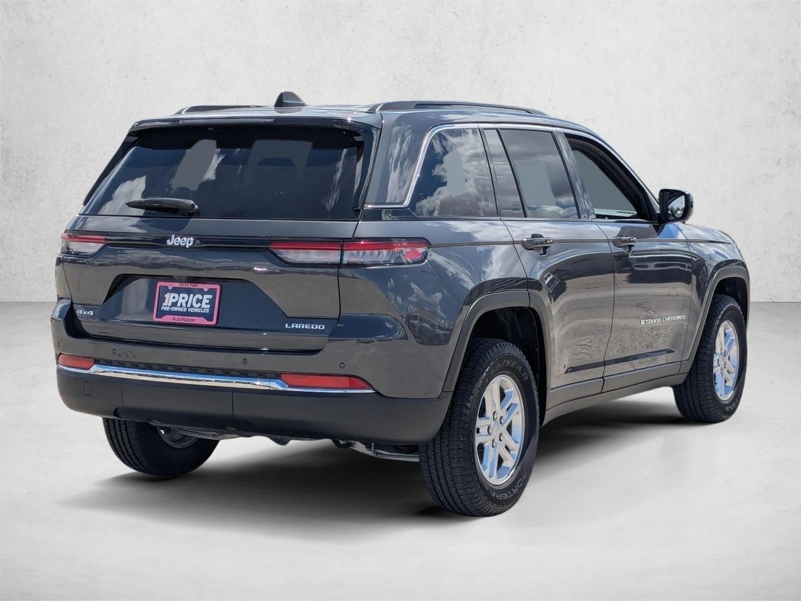 2025 Jeep Grand Cherokee Laredo 4x4