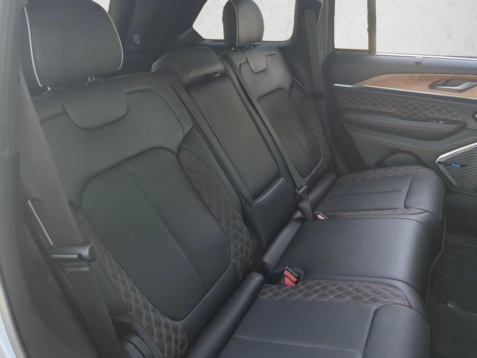 2026 Jeep Grand Cherokee Summit 4x4