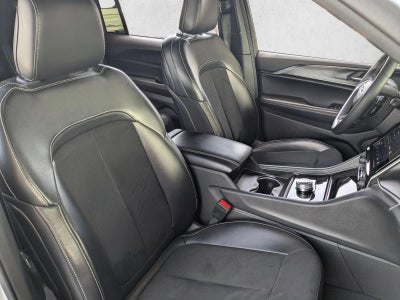 2023 Jeep Grand Cherokee L Altitude 4x2