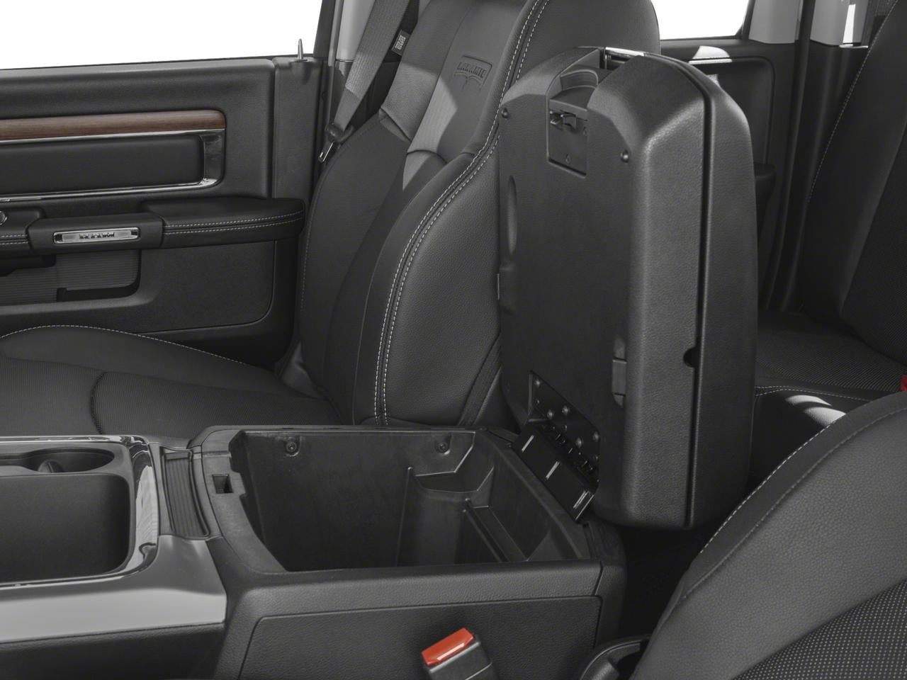 2016 RAM 1500 2WD Quad Cab 6.4 Ft Box Laramie