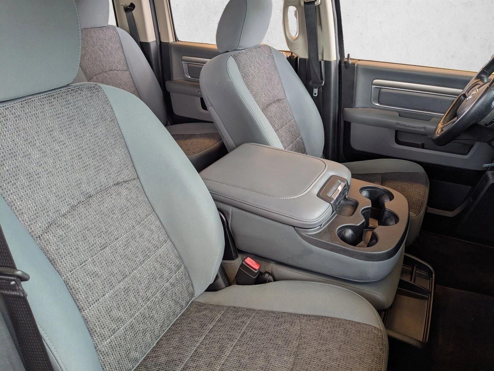 2017 RAM 1500 Big Horn 4x2 Crew Cab 5'7" Box