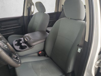 2019 RAM 1500 Classic Express 4x4 Crew Cab 5'7" Box