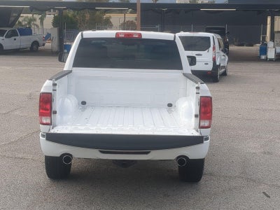 2019 RAM 1500 Classic Express 4x4 Crew Cab 5'7" Box