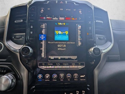 2019 RAM 1500 Laramie 4x2 Crew Cab 5'7" Box