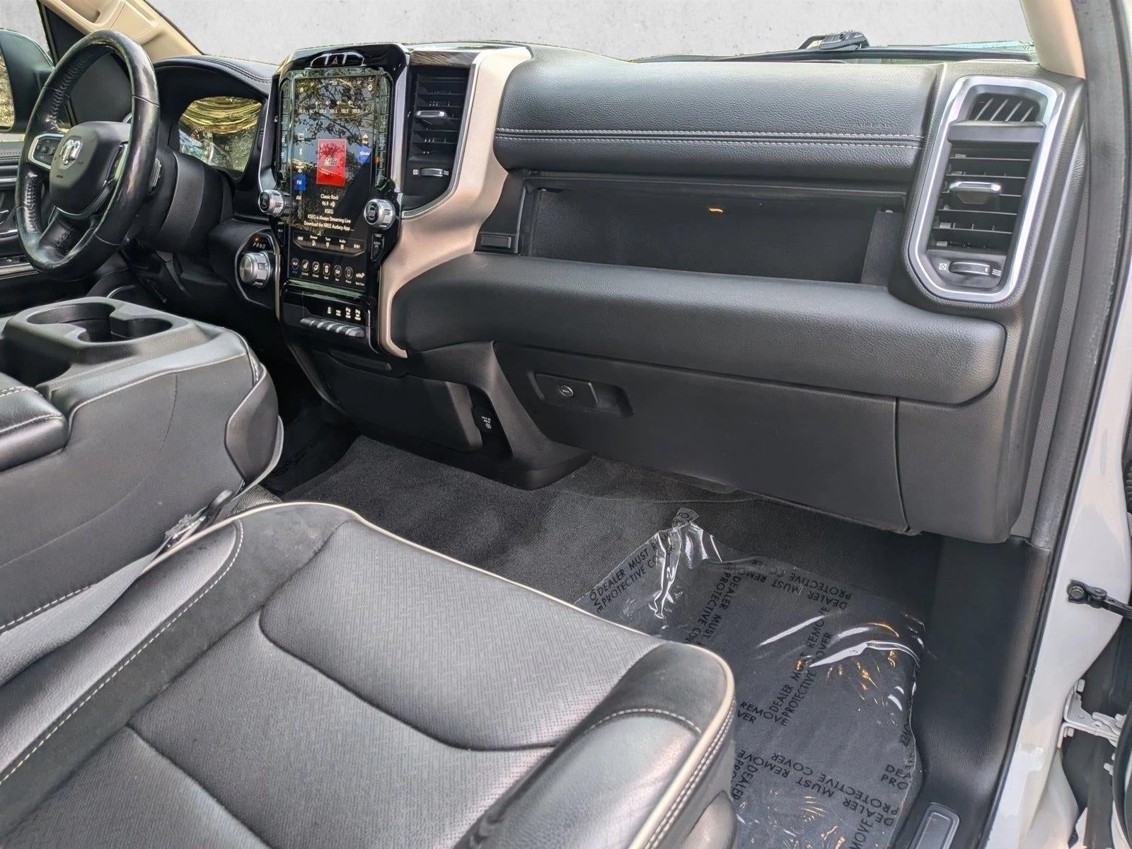 2019 RAM 1500 Laramie 4x2 Crew Cab 5'7" Box