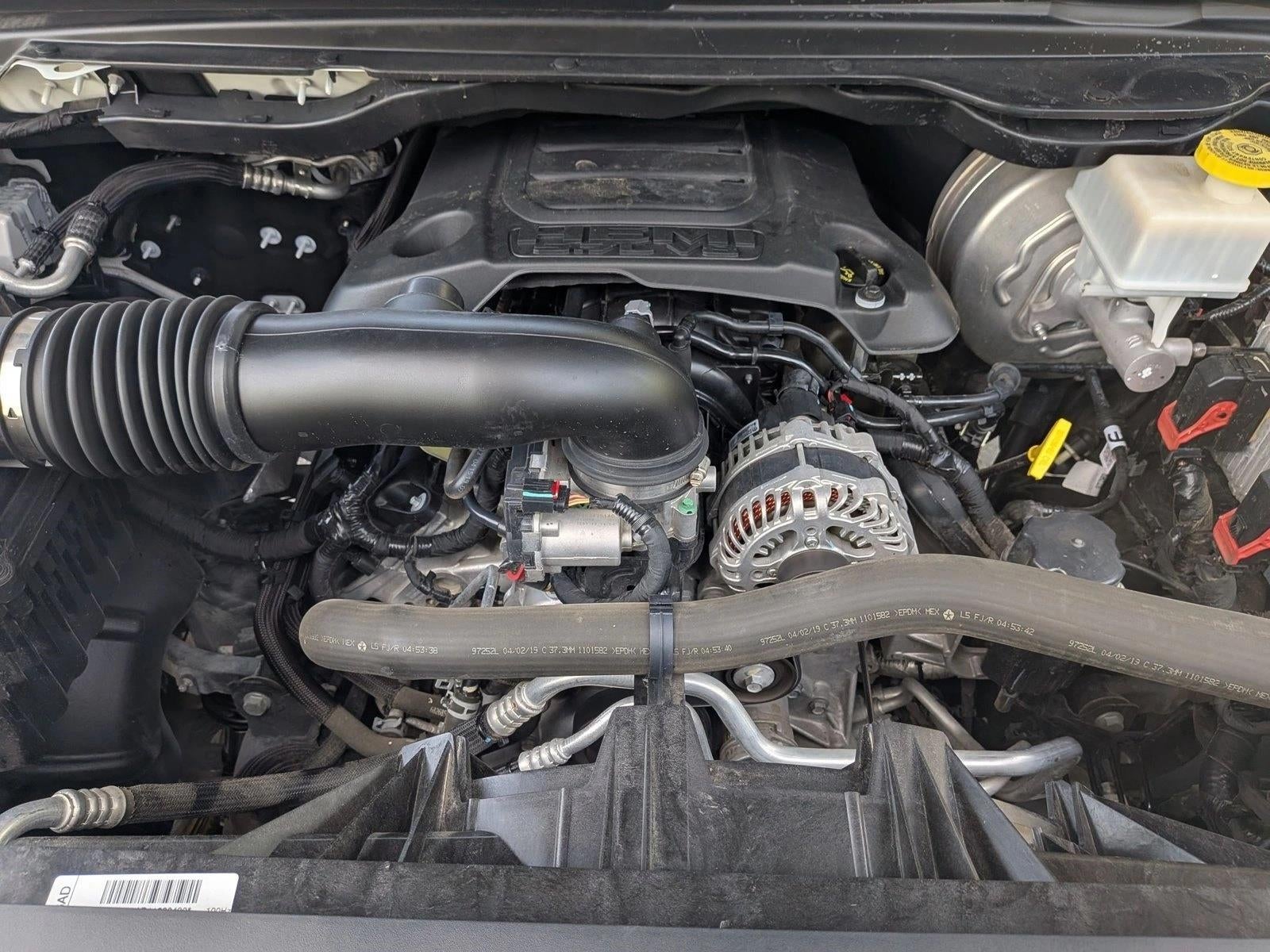 2019 RAM 1500 Laramie 4x2 Crew Cab 5'7" Box