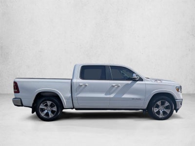 2019 RAM 1500 Laramie 4x2 Crew Cab 5'7" Box