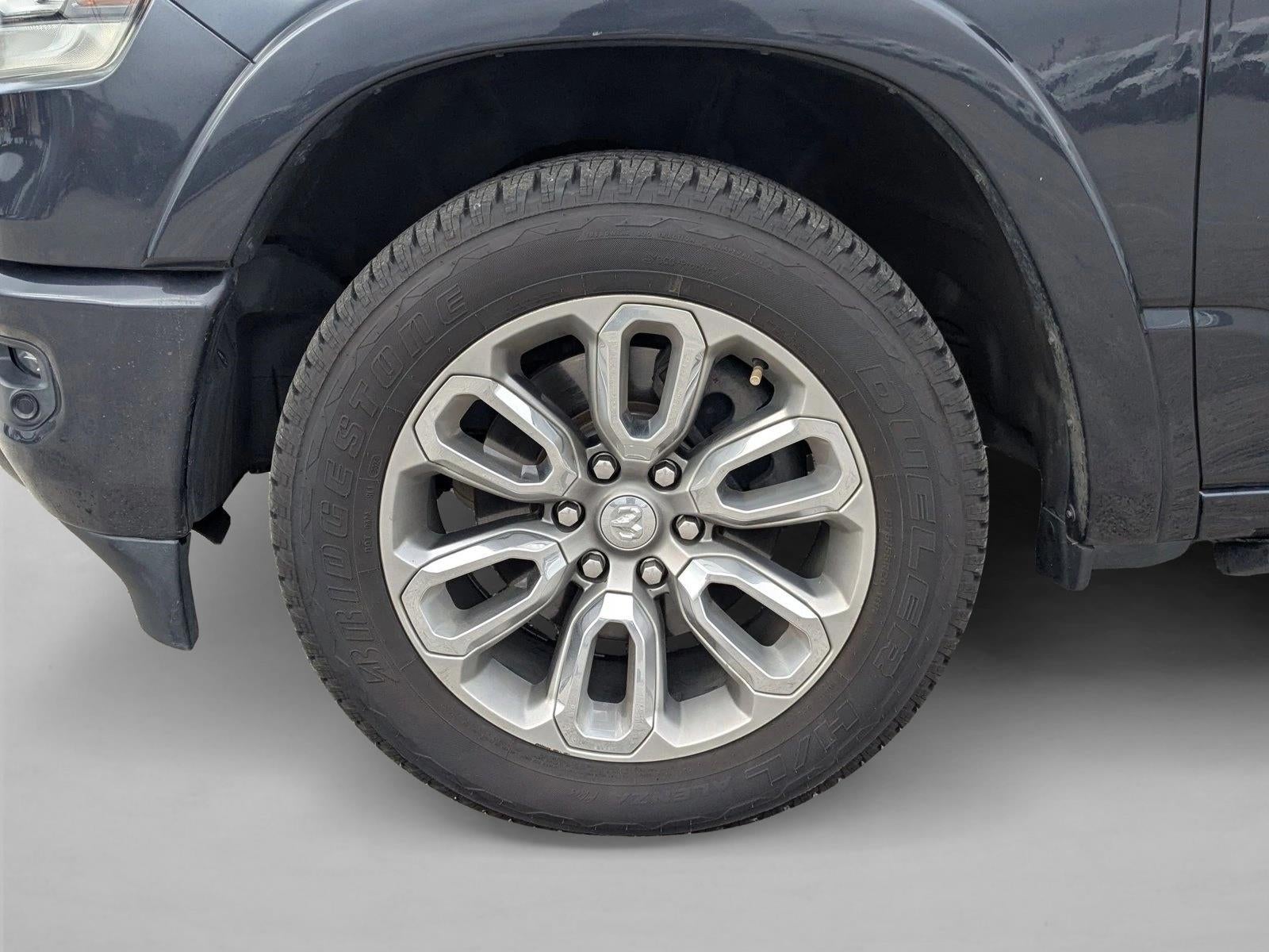 2020 RAM 1500 Laramie 4x2 Crew Cab 5'7" Box