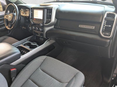2022 RAM 1500 Big Horn 4x4 Crew Cab 5'7" Box