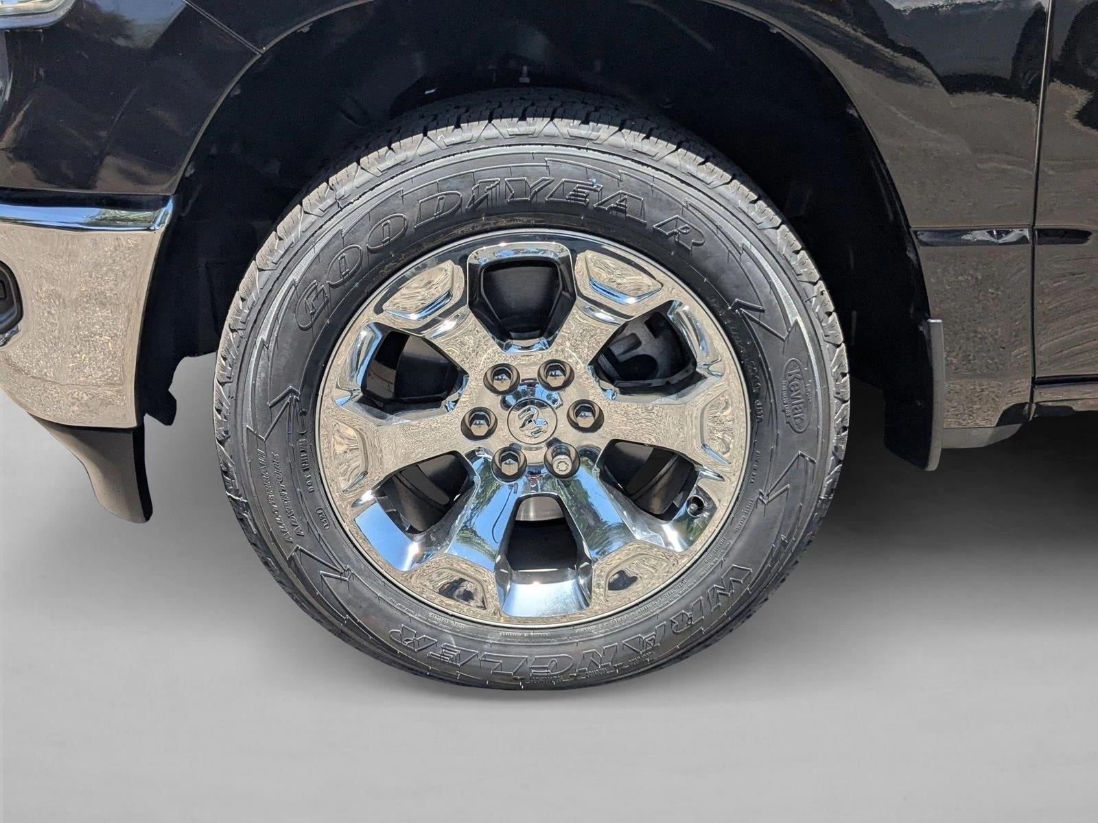 2022 RAM 1500 Big Horn 4x4 Crew Cab 5'7" Box