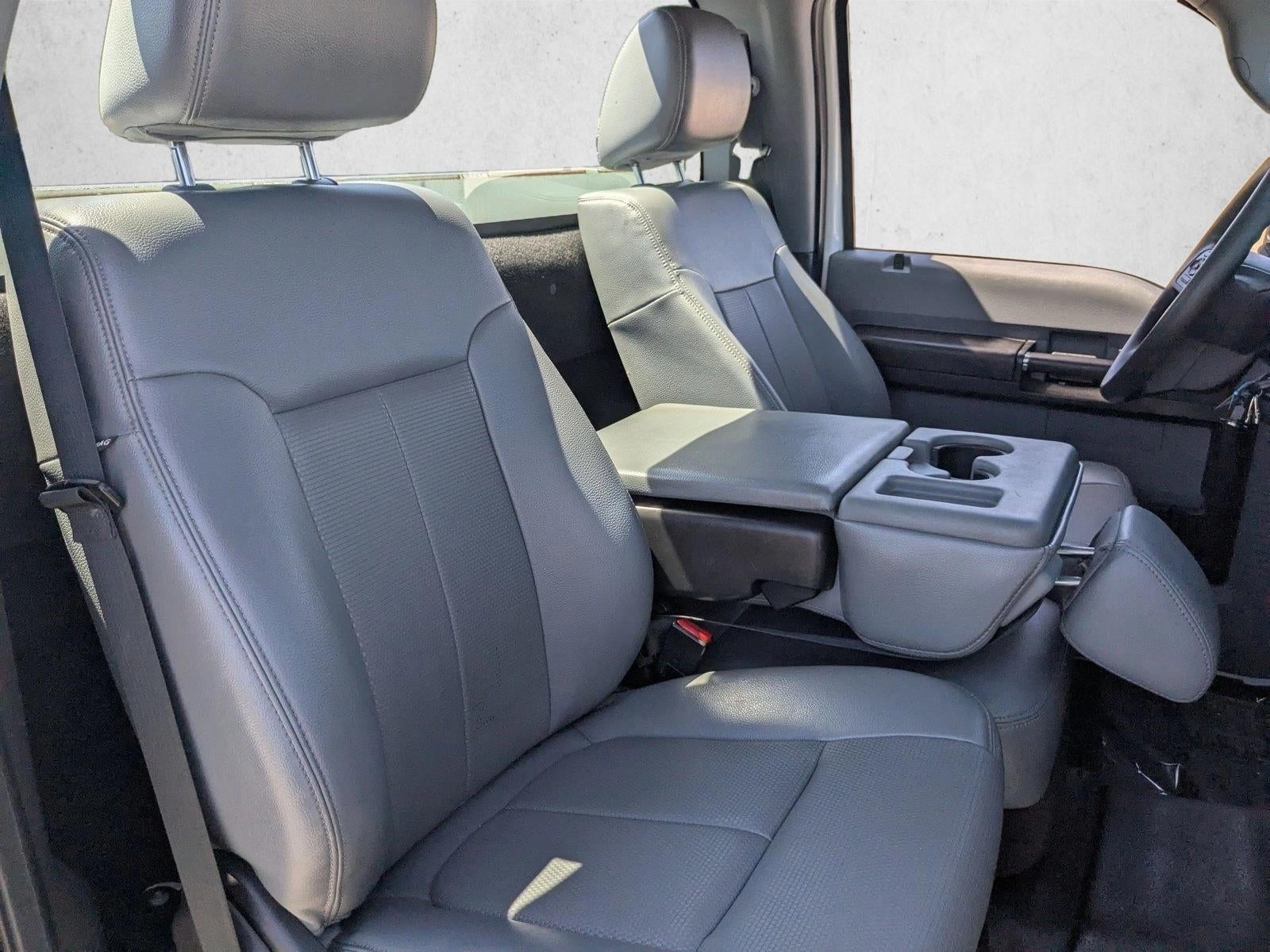 2016 Ford Super Duty F-550 DRW 2WD Reg Cab 141" WB 60" CA XL