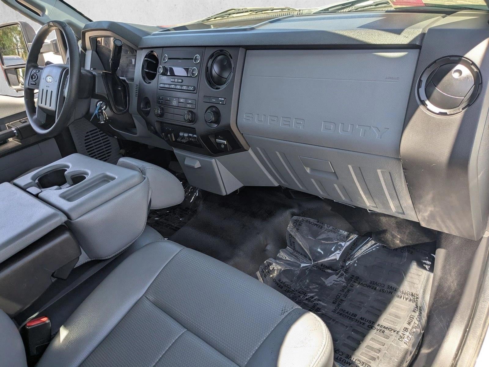2016 Ford Super Duty F-550 DRW 2WD Reg Cab 141" WB 60" CA XL