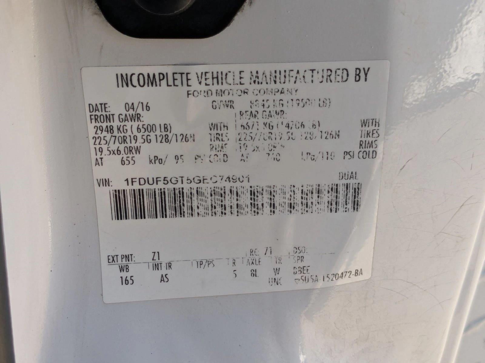 2016 Ford Super Duty F-550 DRW 2WD Reg Cab 141" WB 60" CA XL