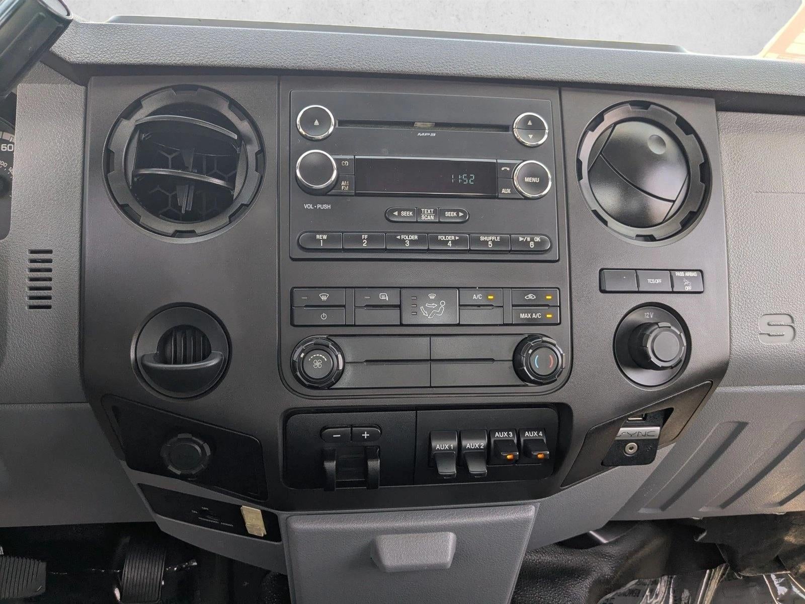 2016 Ford Super Duty F-550 DRW 2WD Reg Cab 141" WB 60" CA XL