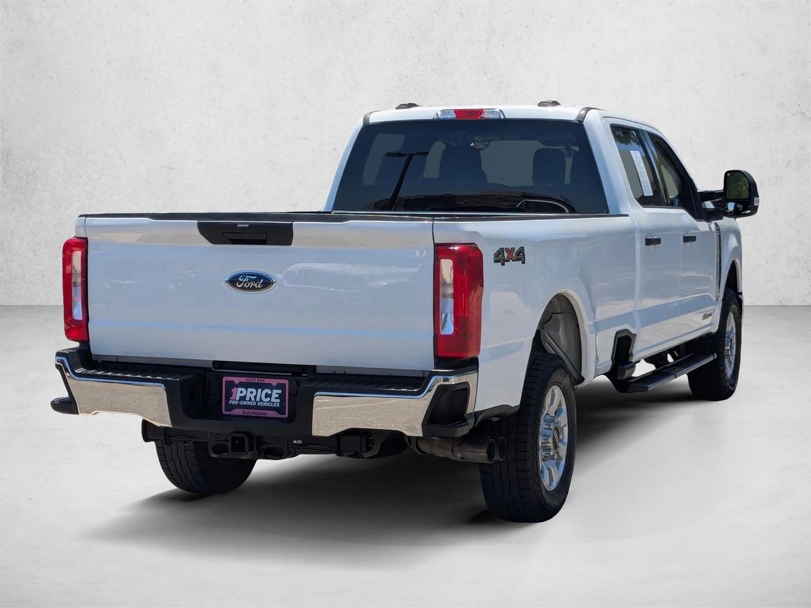 2024 Ford Super Duty F-250 SRW XLT 4WD Crew Cab 6.75' Box