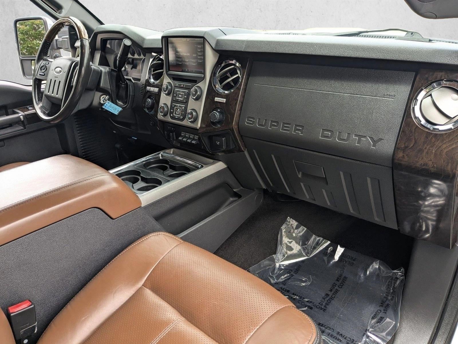 2015 Ford Super Duty F-350 SRW 4WD Crew Cab 6-3/4 Ft Box Platinum