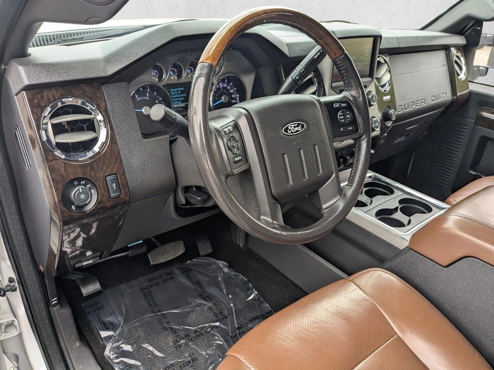 2015 Ford Super Duty F-350 SRW 4WD Crew Cab 6-3/4 Ft Box Platinum