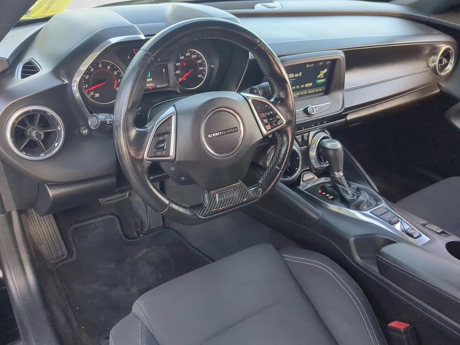 2017 Chevrolet Camaro 2dr Coupe 1LT