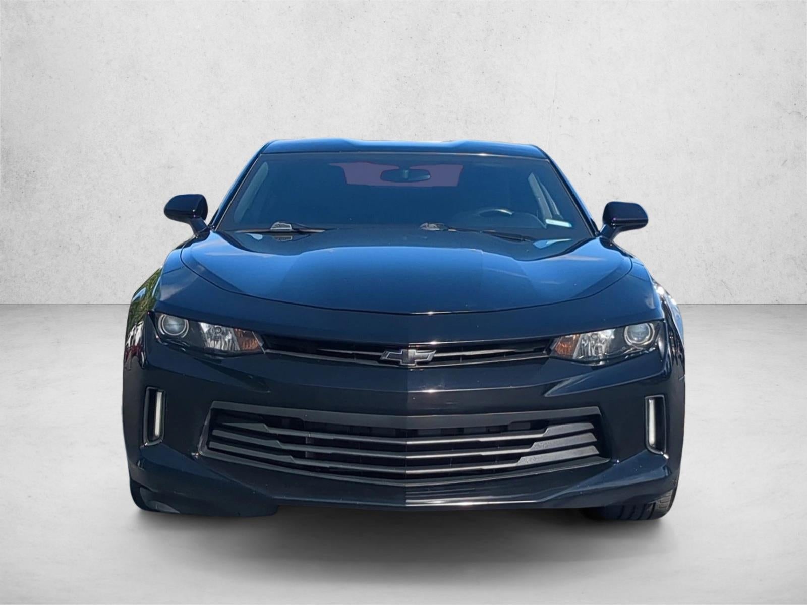 2017 Chevrolet Camaro 2dr Coupe 1LT