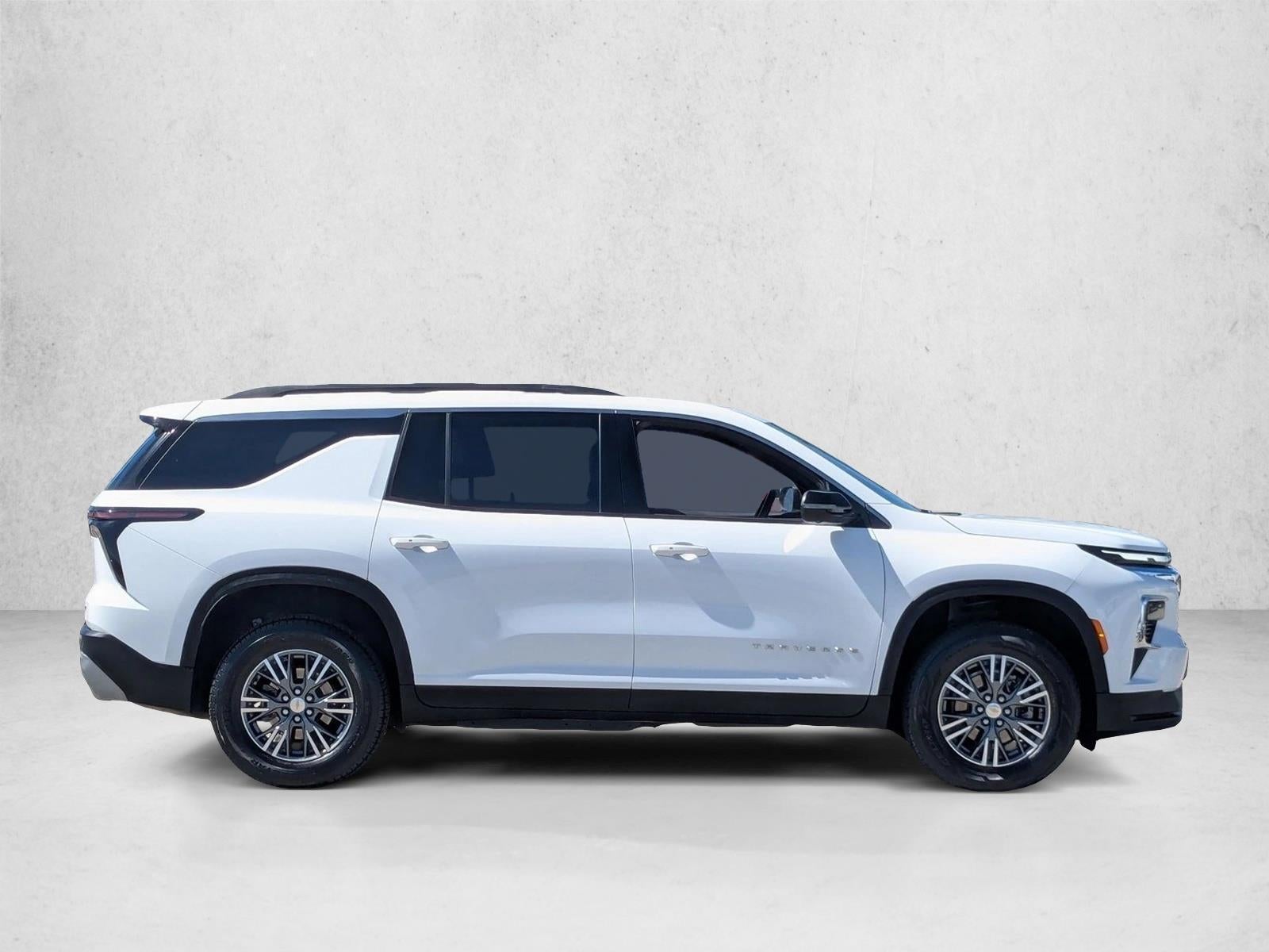 2024 Chevrolet Traverse LT w/1LT