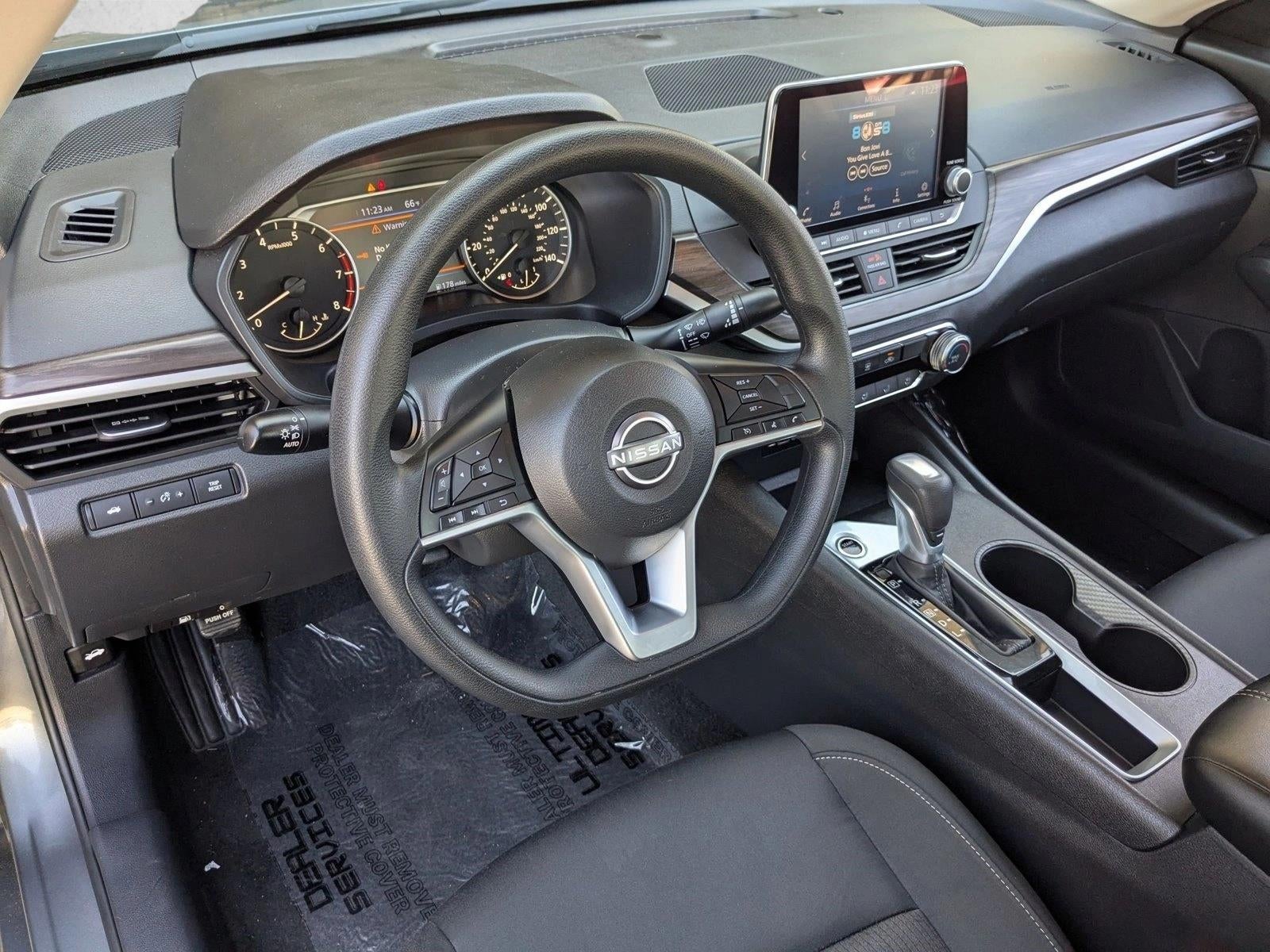 2025 Nissan Altima SV FWD