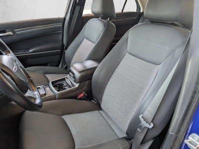 2018 Chrysler 300 Touring RWD