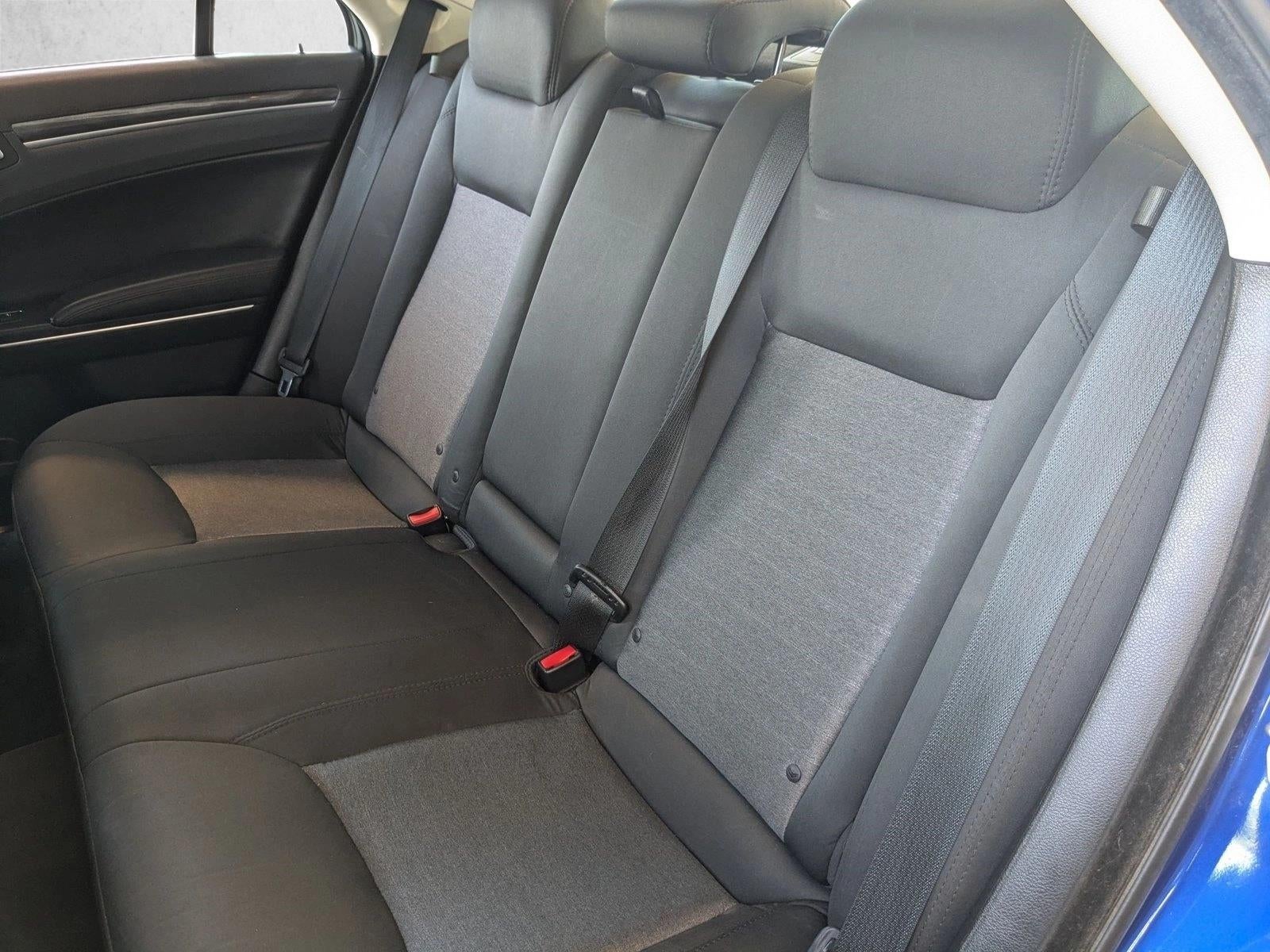 2018 Chrysler 300 Touring RWD