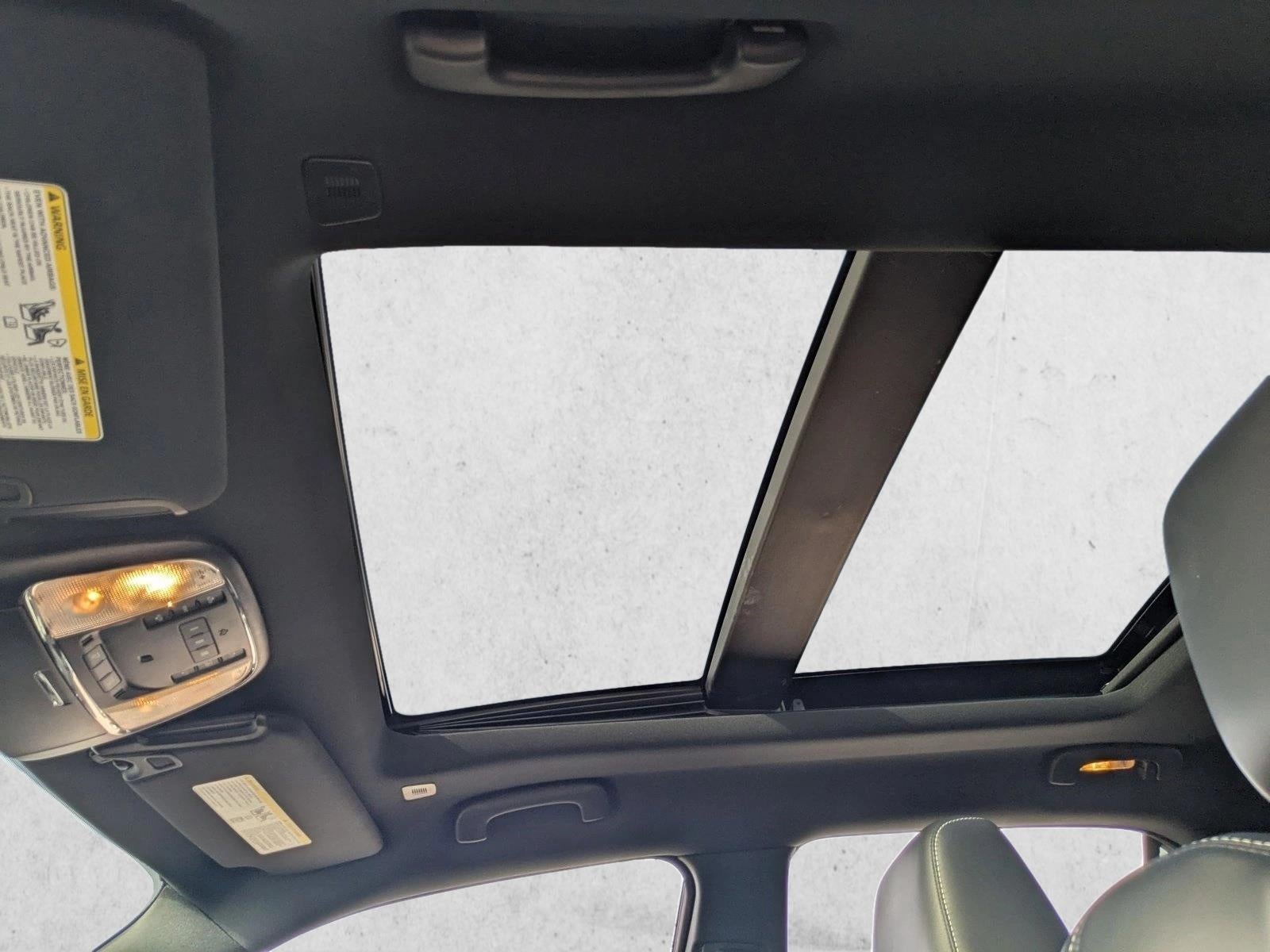 2023 Chrysler 300 300C RWD