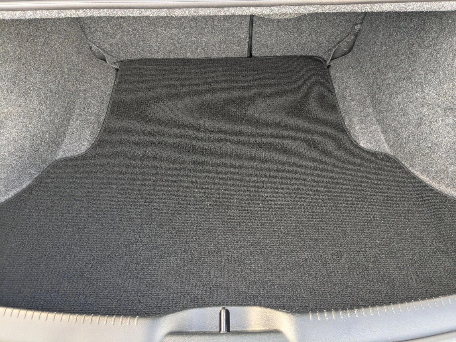 2023 Chrysler 300 300C RWD