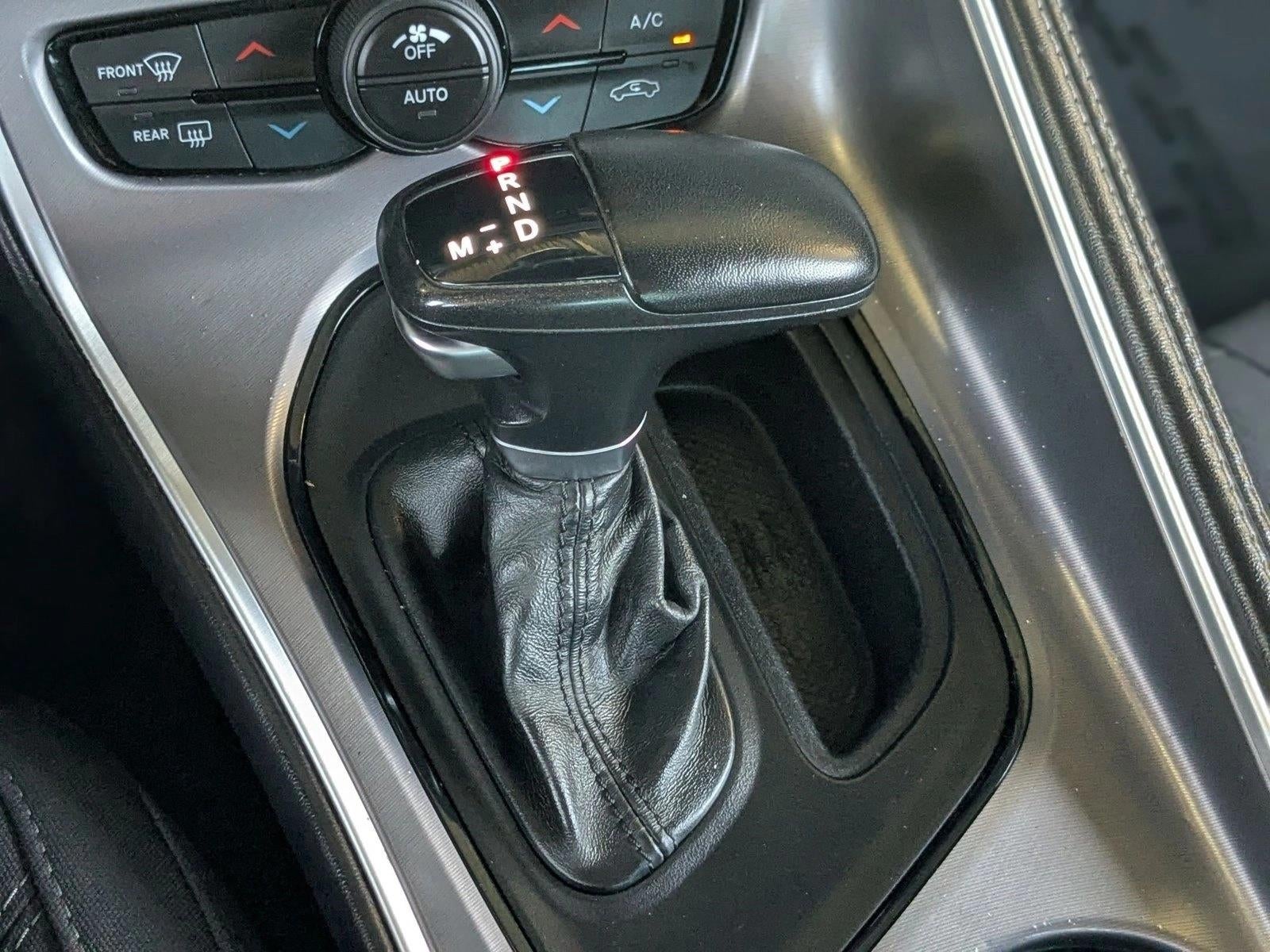 2019 Dodge Challenger SXT RWD