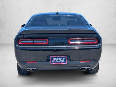 2019 Dodge Challenger SXT RWD