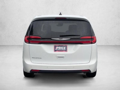 2024 Chrysler Pacifica Touring L FWD