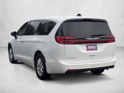 2024 Chrysler Pacifica Touring L FWD