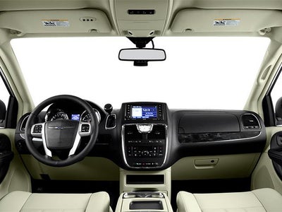 2013 Chrysler Town & Country 4dr Wgn Touring