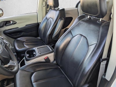 2023 Chrysler Pacifica Touring L FWD